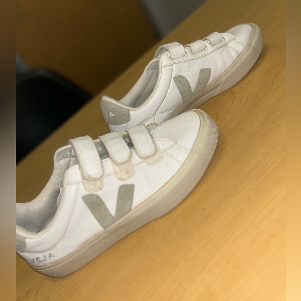 Veja White and Cream Sneakers Sz 8
